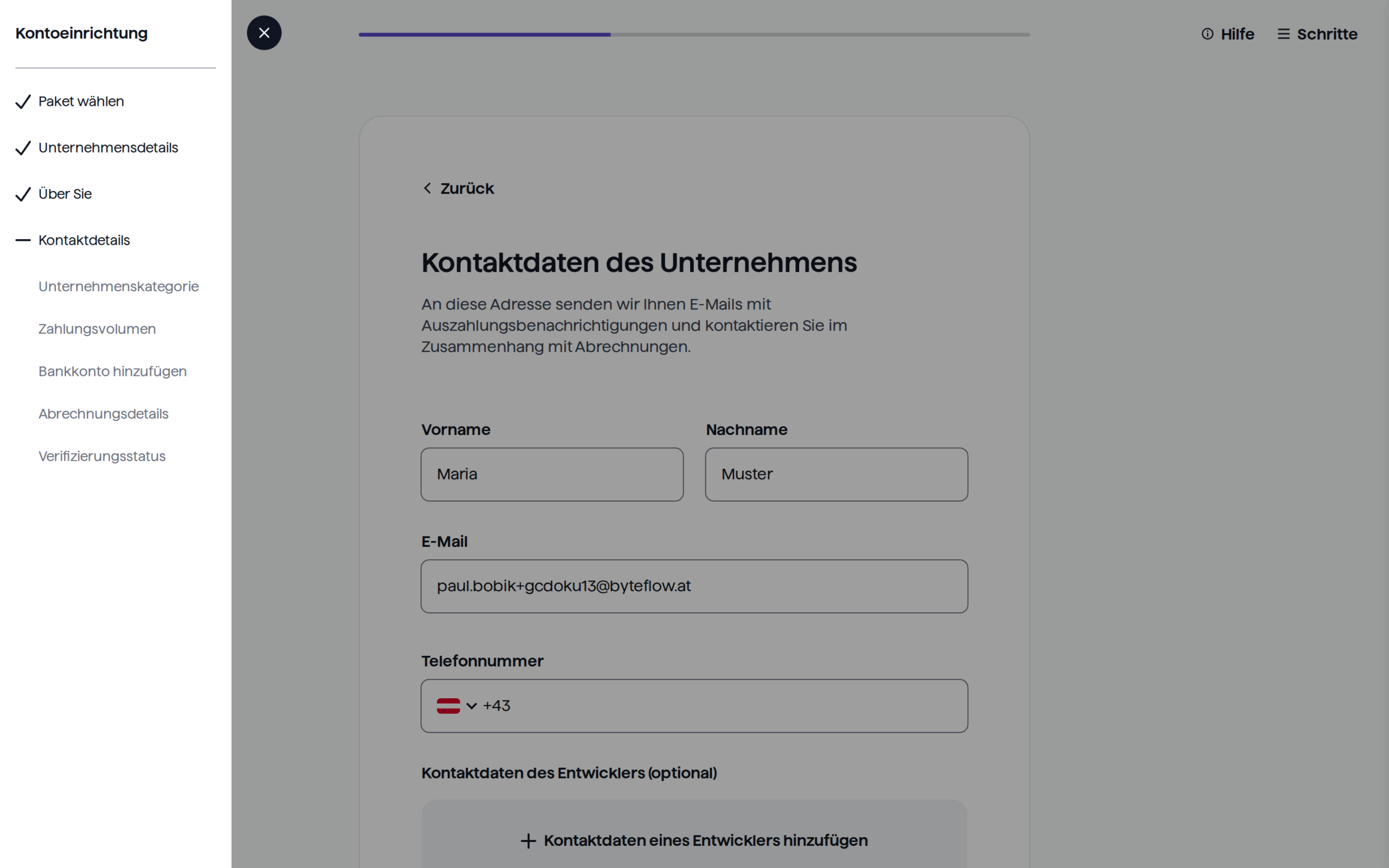 Der Einrichtungsassistent von GoCardless mit geöffneter Schrittliste und dem Formular für die Kontaktdaten