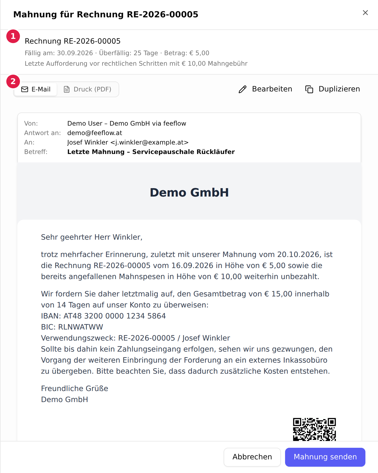 Die Versandvorschau einer Mahnung: mit 1 markierter Kopfbereich mit Rechnung, Fälligkeit, Tagen Überfälligkeit, Betrag und Mahngebühr, mit 2 markierte Umschalter „E-Mail“ und „Druck (PDF)“ und darunter das gerenderte Mahnschreiben